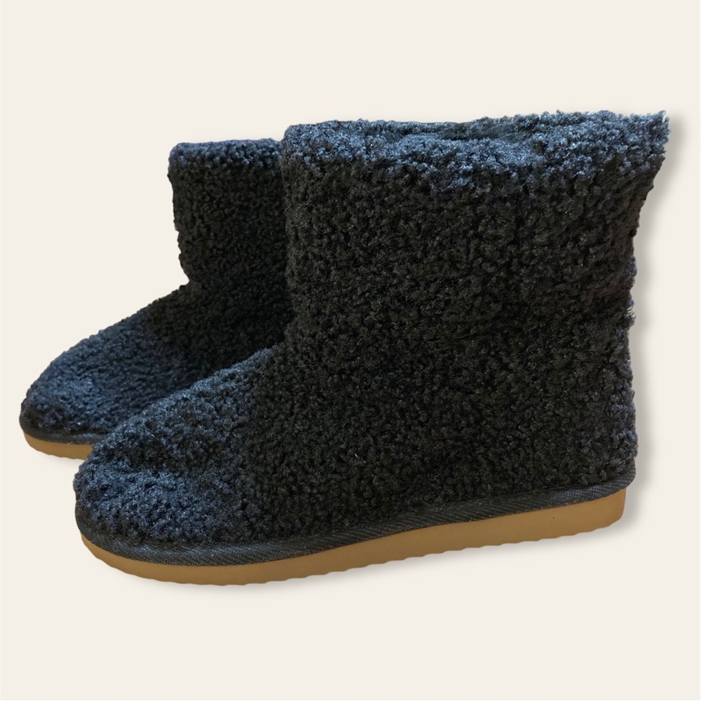 Black Sherpa Slipper Booties